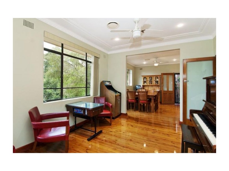 86 Bellevue Avenue, Denistone NSW 2114