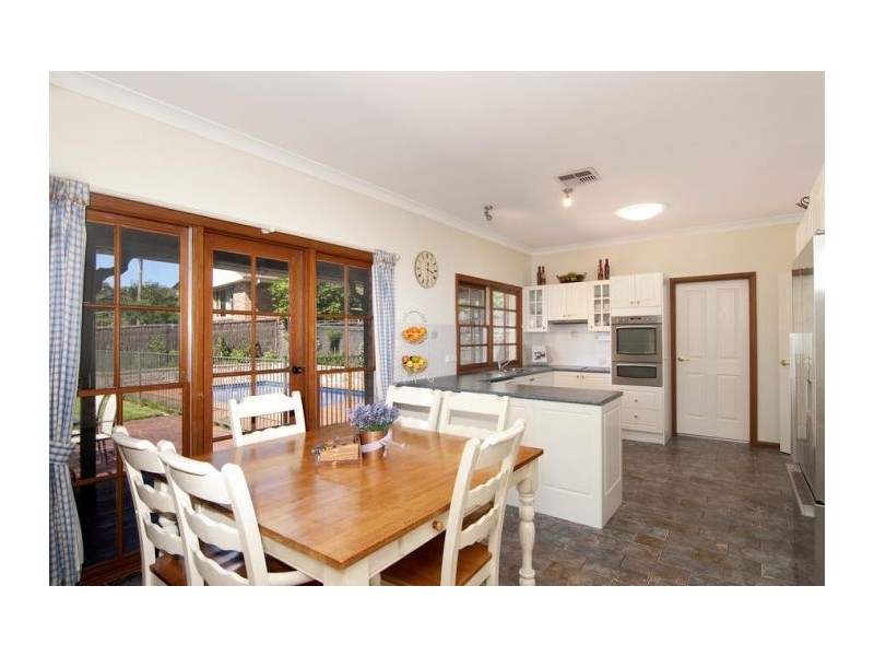 4 Woodcrest Pl, Cherrybrook NSW 2126