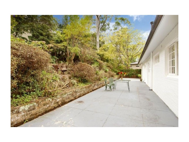 11 Dennis Ave, Wahroonga NSW 2076