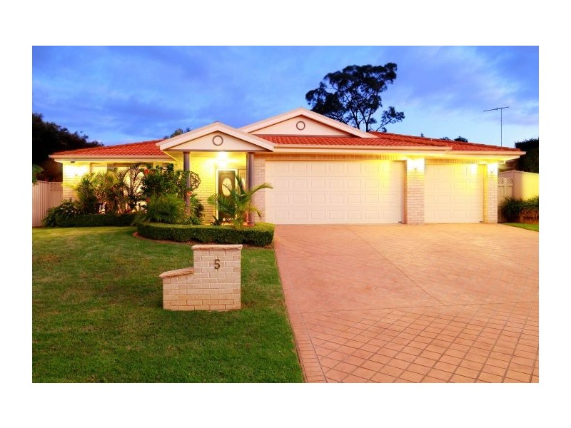 5 Hamish Court, Beaumont Hills NSW 2155