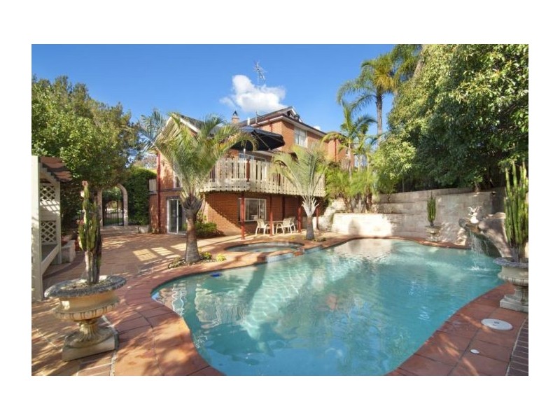 11 Lonsdale Place, West Pennant Hills NSW 2125