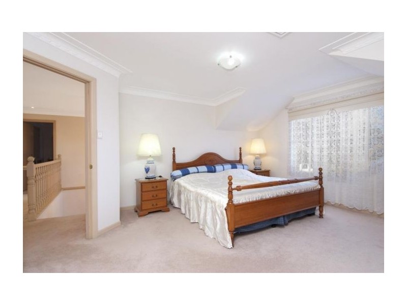11 Lonsdale Place, West Pennant Hills NSW 2125
