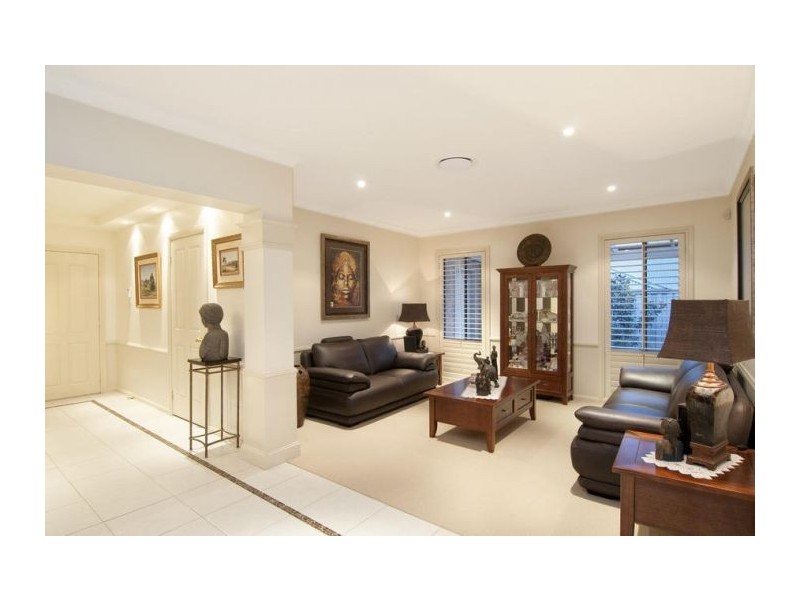 6 Fox Pl, Beaumont Hills NSW 2155