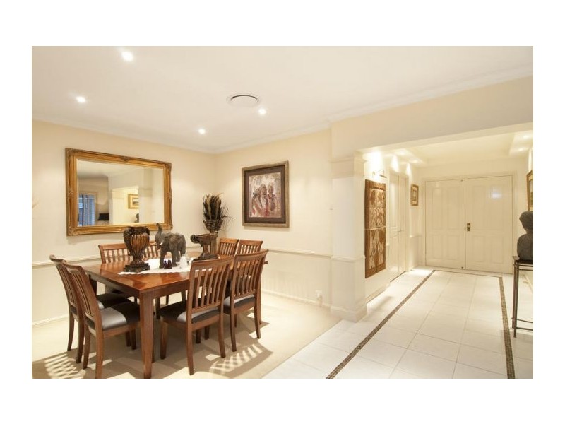 6 Fox Pl, Beaumont Hills NSW 2155