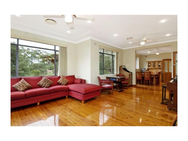 86  Bellevue Av, Denistone NSW 2114