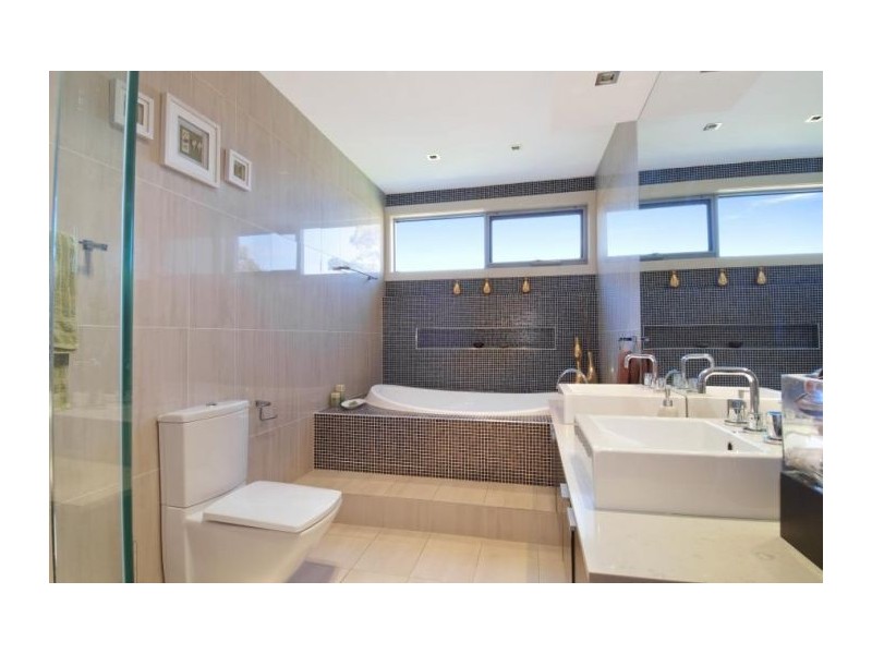 32 Brae Place, Castle Hill NSW 2154