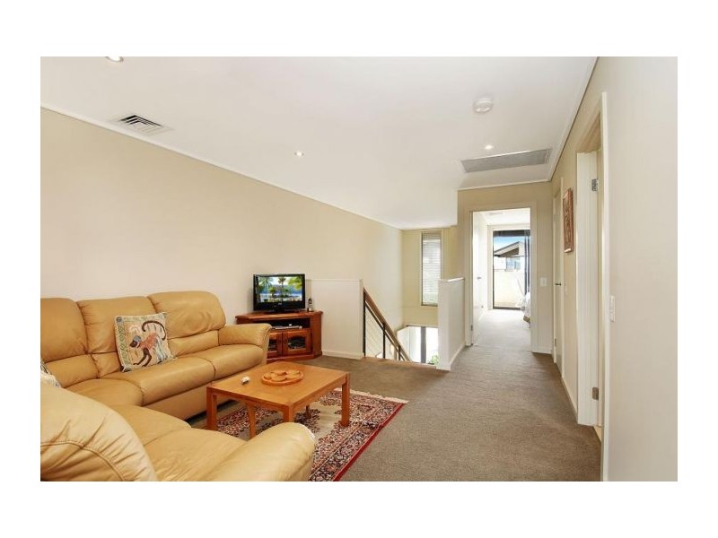 36 Pebble Beach Avenue, Magenta NSW 2261