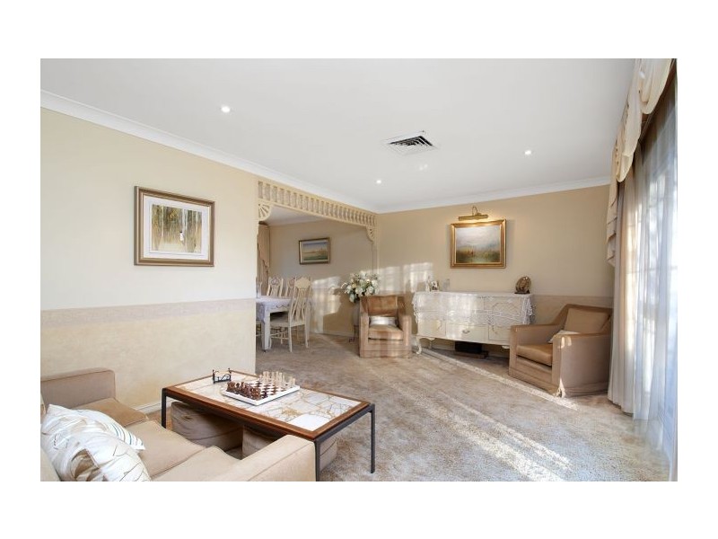 6 Penrose Avenue, Cherrybrook NSW 2126