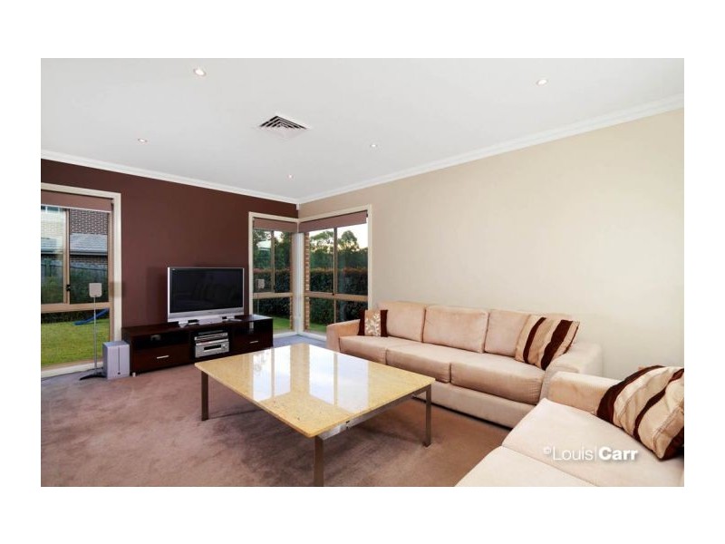 1 Honeyeater Crescent, Beaumont Hills NSW 2155