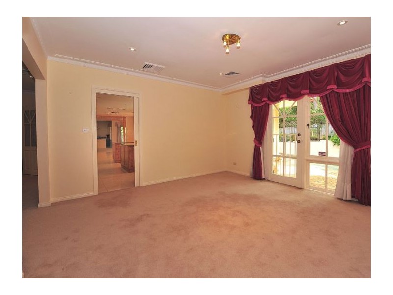 9 Corella Crt, West Pennant Hills NSW 2125