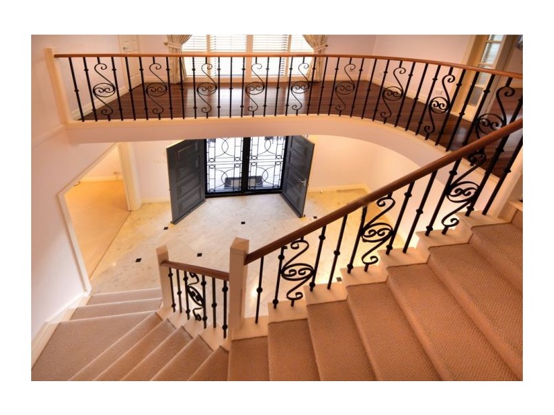 1 Lomond Place, Castle Hill NSW 2154