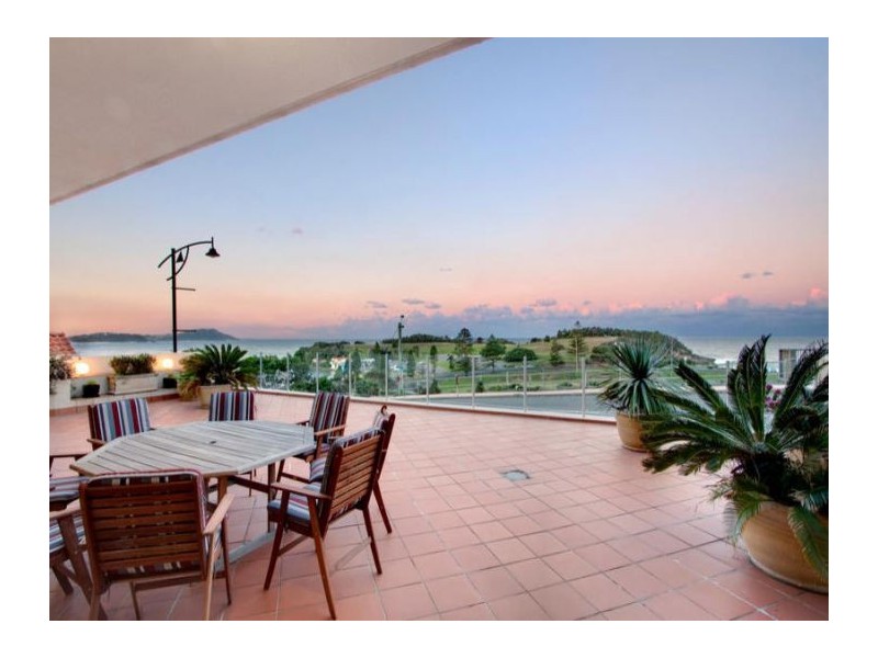 1/2 The Esplanade, Terrigal NSW 2260
