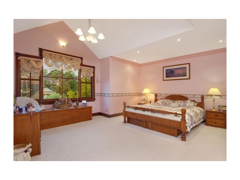 9 Avonleigh Way, West Pennant Hills NSW 2125