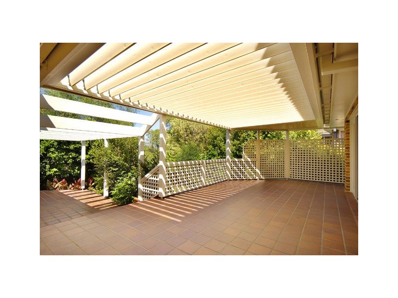2 Golders Green Way, Glenhaven NSW 2156