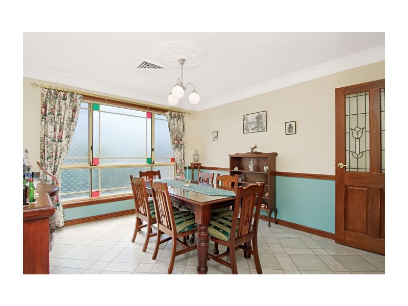 1/9 Strathcarron Ave, Castle Hill NSW 2154