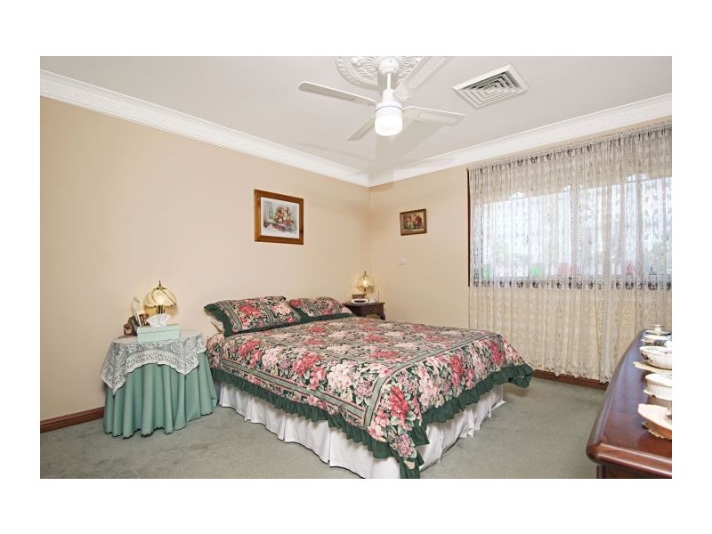 1/9 Strathcarron Ave, Castle Hill NSW 2154