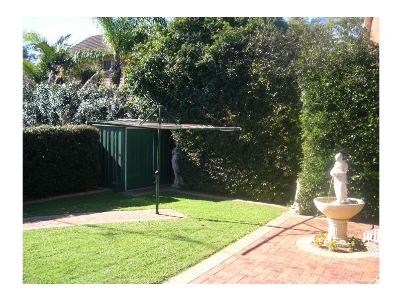 1/9 Strathcarron Ave, Castle Hill NSW 2154