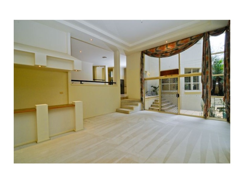 12 Lyndhurst Court, West Pennant Hills NSW 2125