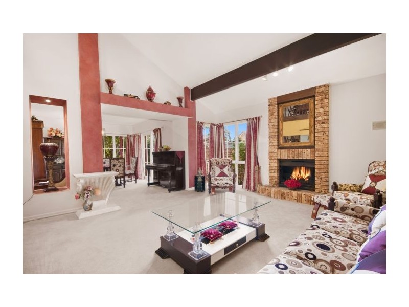 13 Lynwood Place, Castle Hill NSW 2154