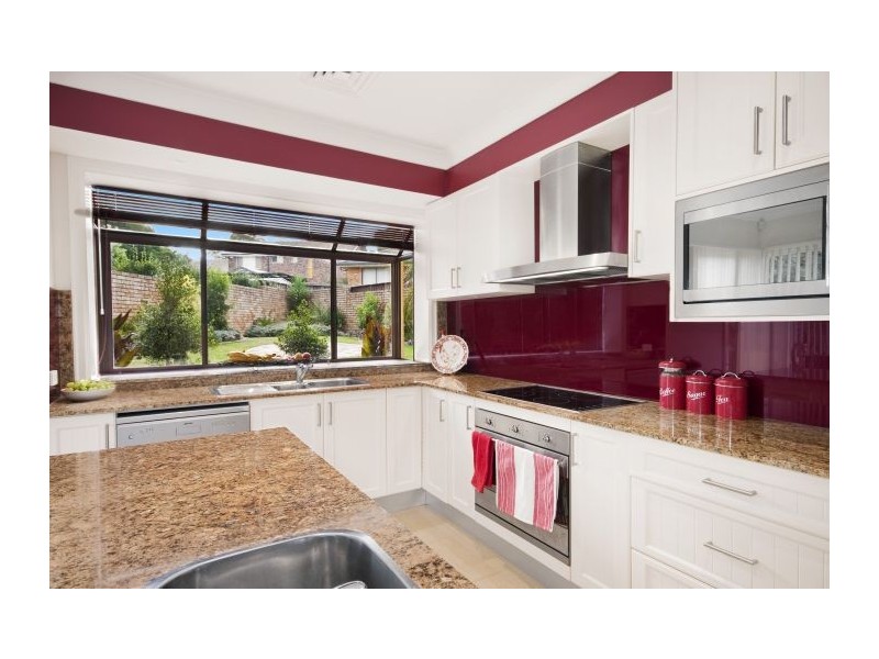 13 Lynwood Place, Castle Hill NSW 2154