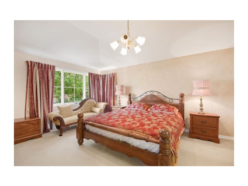 13 Lynwood Place, Castle Hill NSW 2154