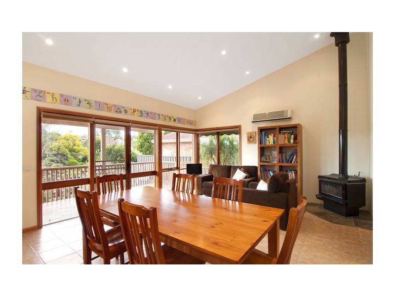 27 Delaney Dr, Baulkham Hills NSW 2153