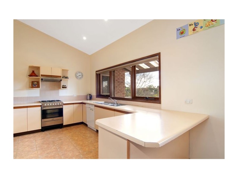 27 Delaney Dr, Baulkham Hills NSW 2153