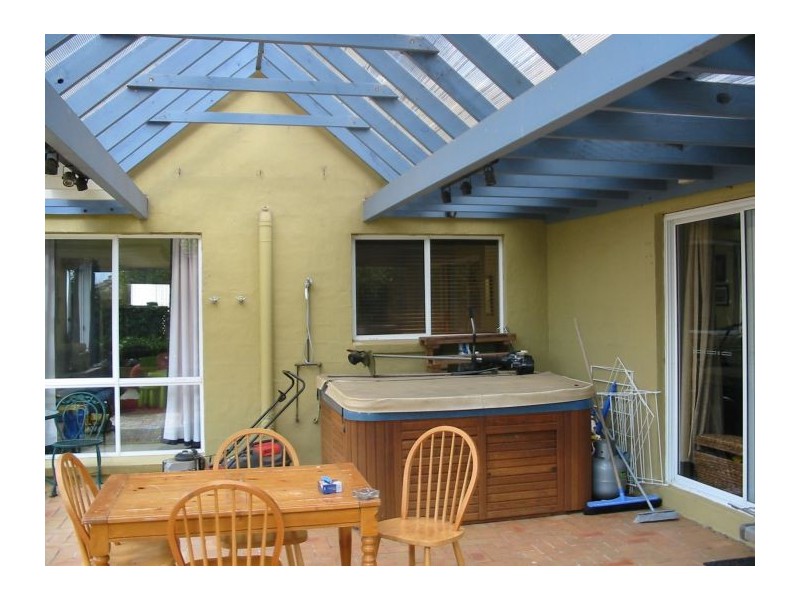 6 Bernard Place, Cherrybrook NSW 2126