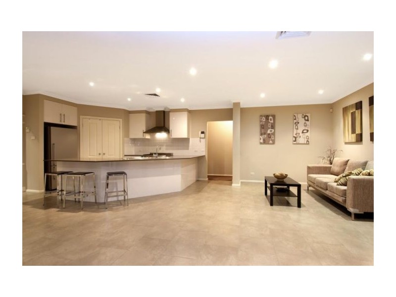 13 Honeyeater Crescent, Beaumont Hills NSW 2155