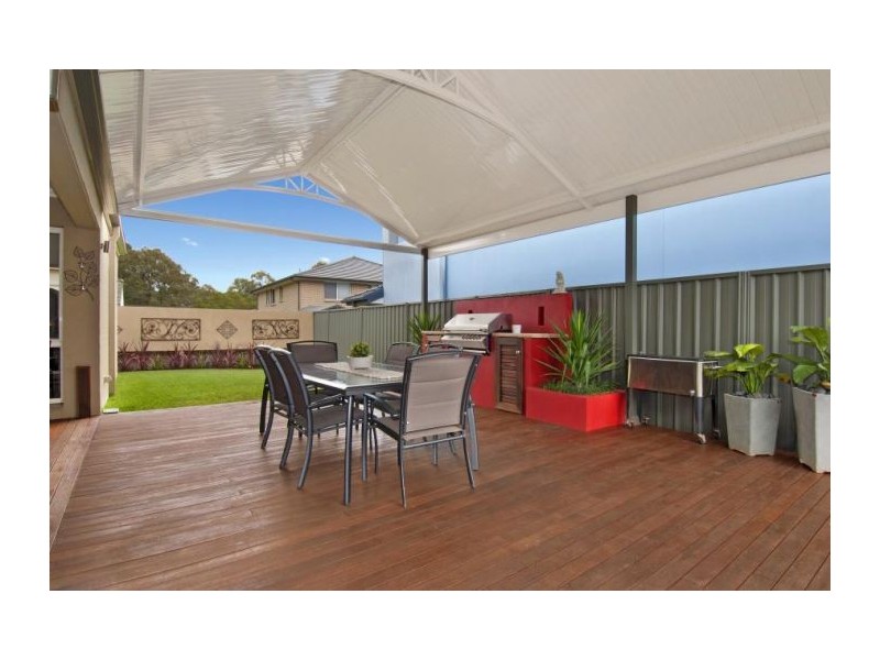 13 Honeyeater Crescent, Beaumont Hills NSW 2155