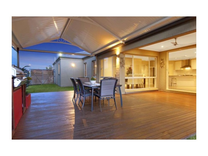 13 Honeyeater Crescent, Beaumont Hills NSW 2155