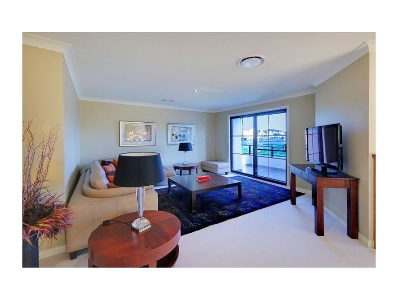 128 Gooraway Drive, Castle Hill NSW 2154