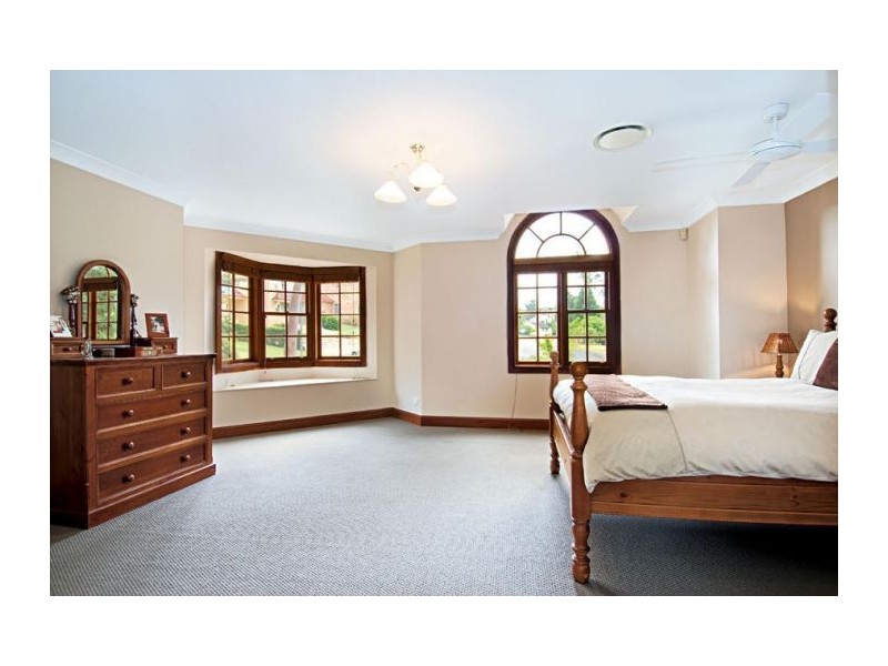 12 Rodney Pl, West Pennant Hills NSW 2125