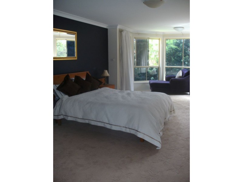 33 Armine Way, Beaumont Hills NSW 2155