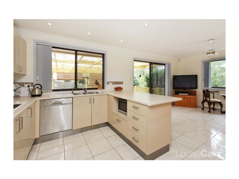 33 Wisteria Cres, Cherrybrook NSW 2126