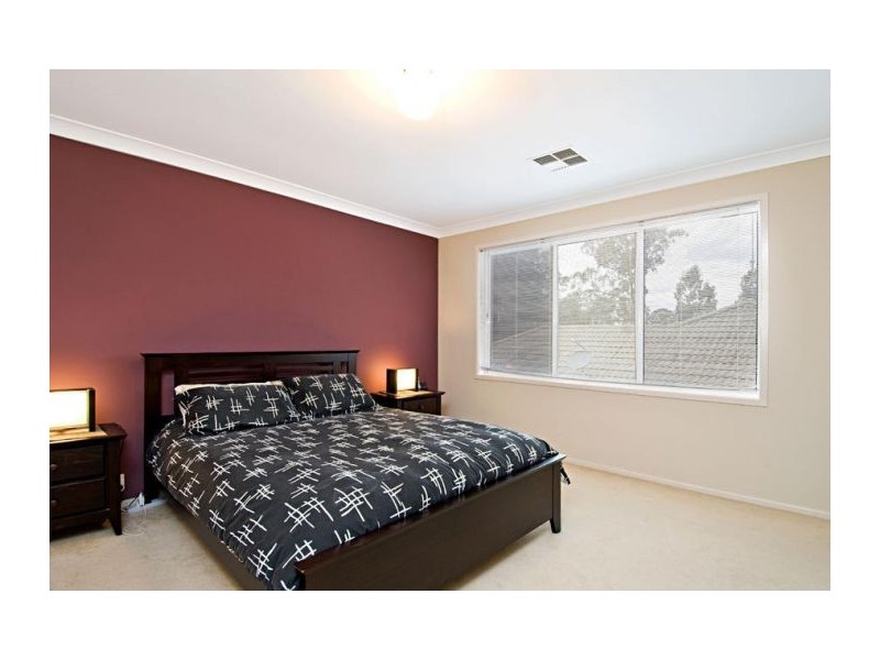 10 Arnold Janssen Drive, Beaumont Hills NSW 2155