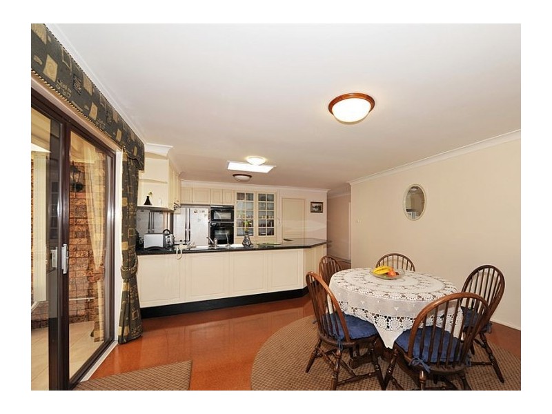 18 Macquarie Dr, Cherrybrook NSW 2126