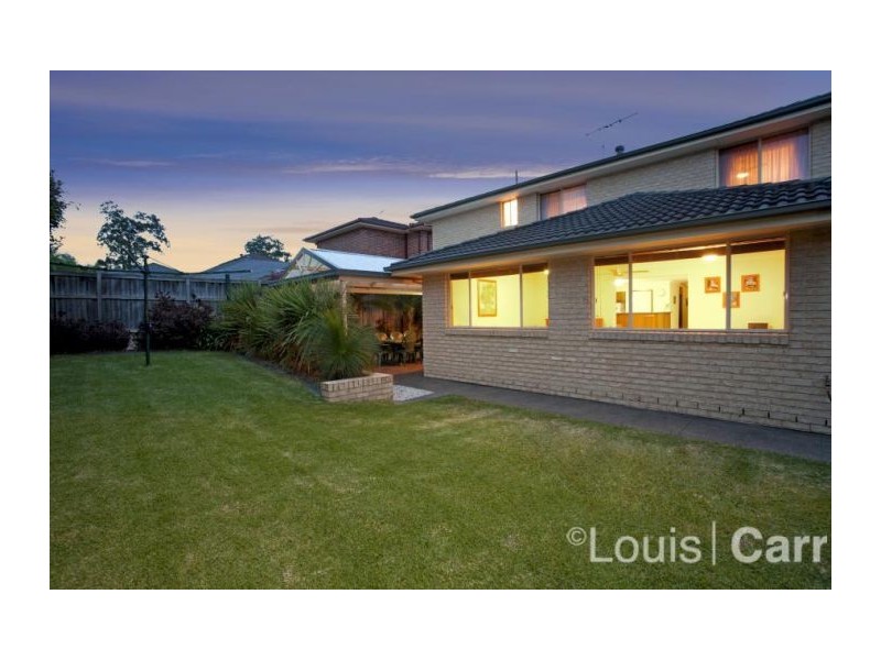 8 Fernleaf Crescent, Beaumont Hills NSW 2155