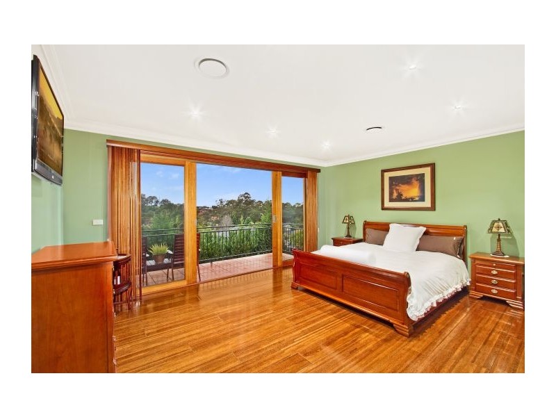 18 Bredon Avenue, West Pennant Hills NSW 2125