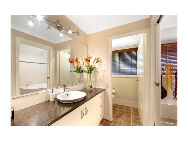 33 Alysse Close, Baulkham Hills NSW 2153