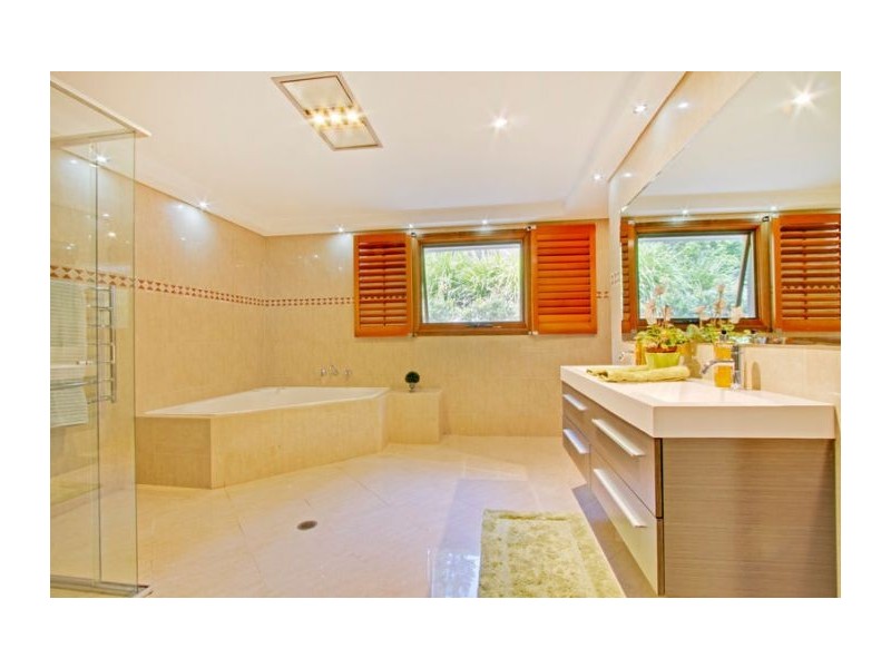 76 Merelynne Avenue, West Pennant Hills NSW 2125