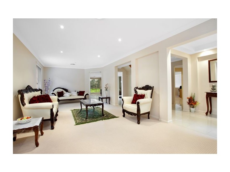 9 Lochton Place, Beaumont Hills NSW 2155