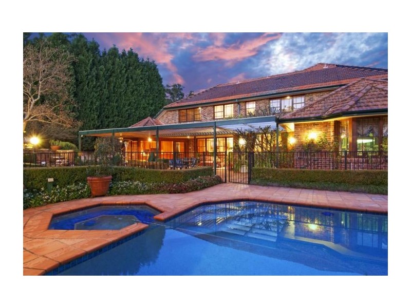 15 Carnarvon Avenue, Glenhaven NSW 2156