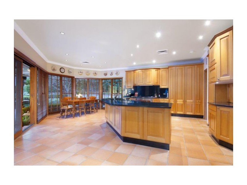 15 Carnarvon Avenue, Glenhaven NSW 2156