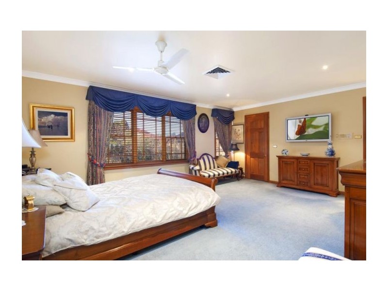 15 Carnarvon Avenue, Glenhaven NSW 2156