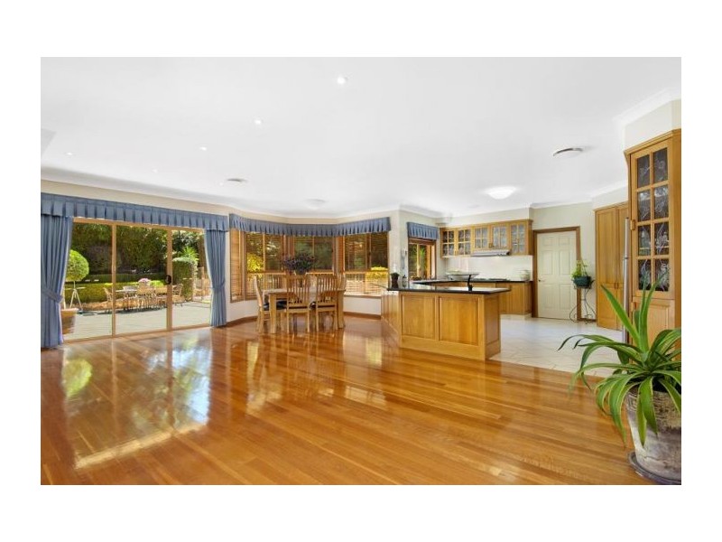 25 Deakin Place, West Pennant Hills NSW 2125