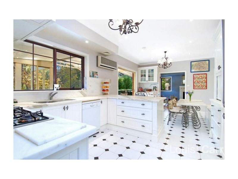 21 Royal Oak Place, West Pennant Hills NSW 2125