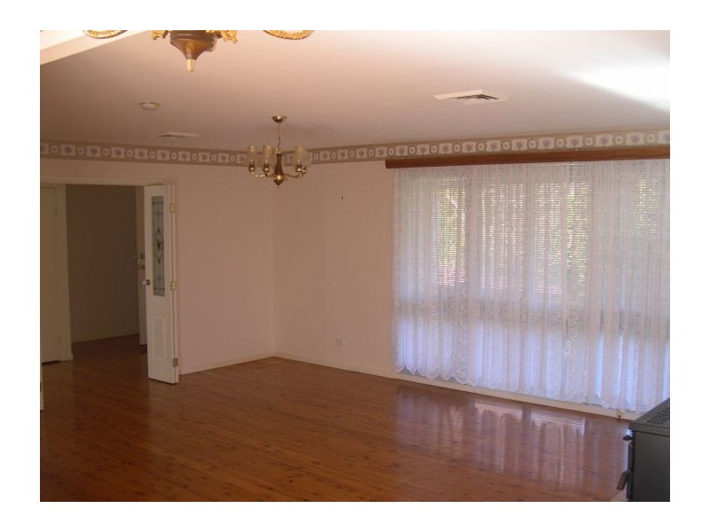 6 Garthowen Cres, Castle Hill NSW 2154