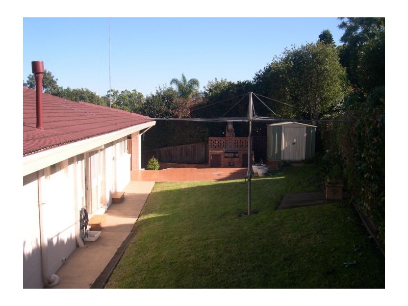 6 Garthowen Cres, Castle Hill NSW 2154
