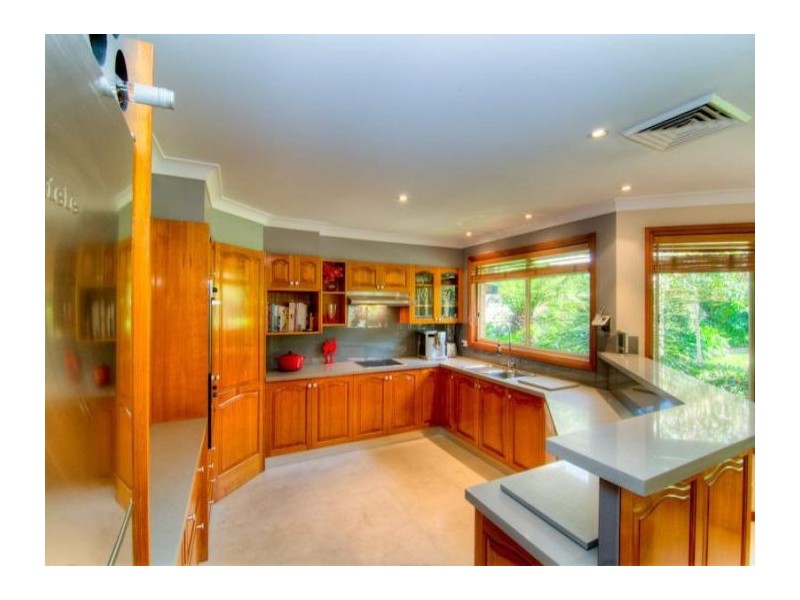 2 Wahroonga Avenue, West Pennant Hills NSW 2125